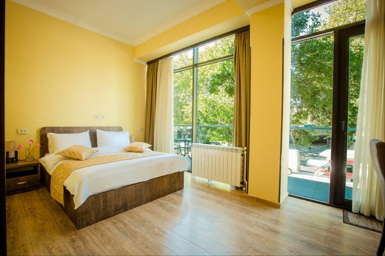 Hotel Comfort Tiflis Exterior foto